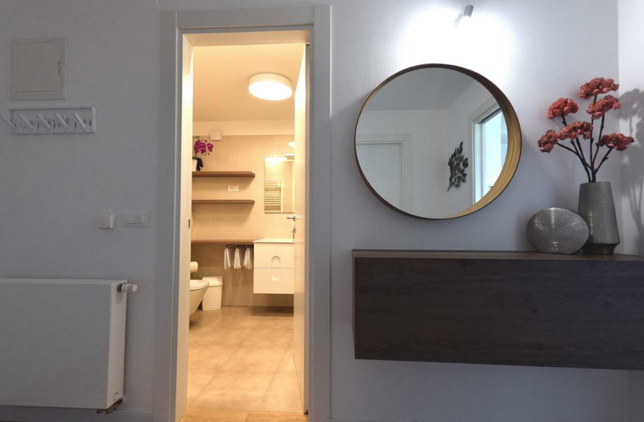 Apartment Vostan Pula Buitenkant foto