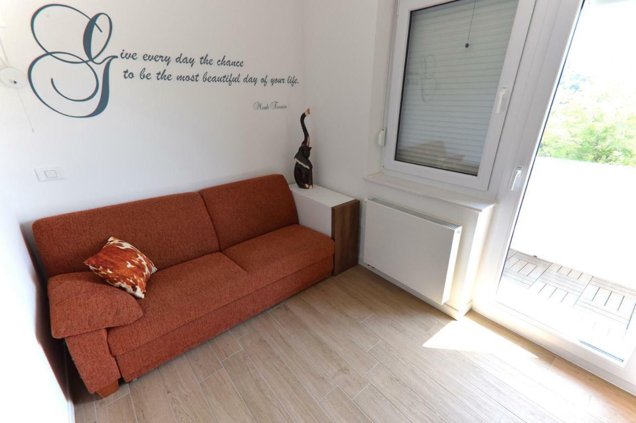 Apartment Vostan Pula Buitenkant foto