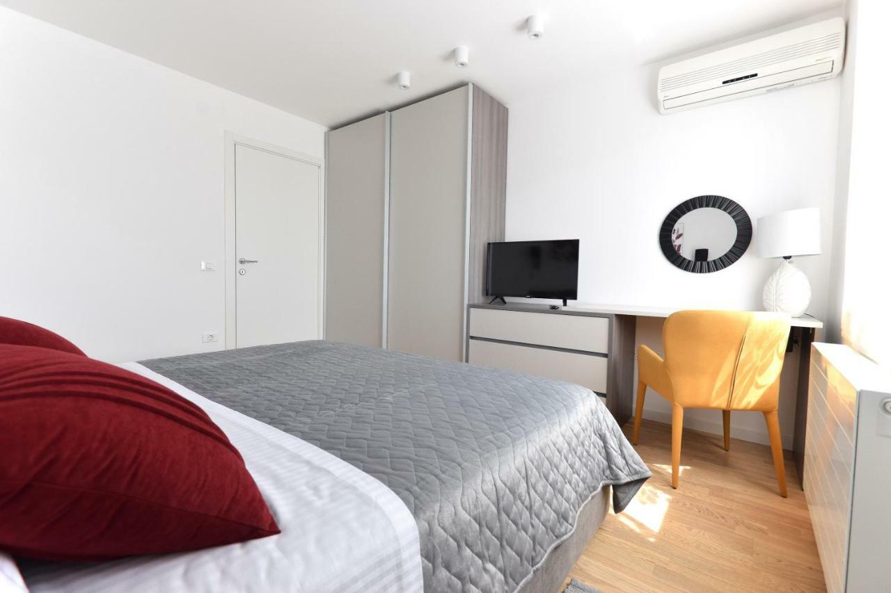 Apartment Vostan Pula Buitenkant foto